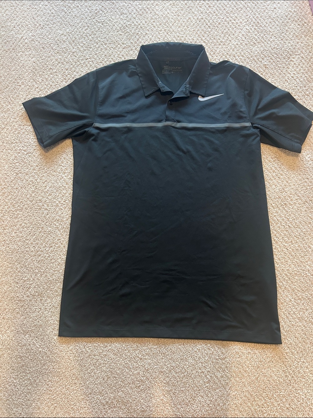 Nike Men’s Black Short-Sleeve Golf Polo with Reflective Swoosh